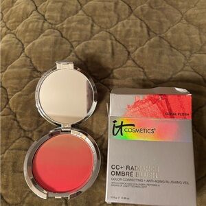IT Cosmetics CC+ Radiance Ombre Blush - Coral Flush